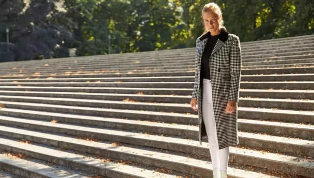 Stylizacje z płaszczem w kratę: eleganckie i casualowe inspiracje Stylizacje z płaszczem w kratę: eleganckie i casualowe inspiracje