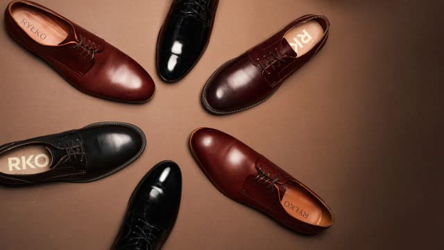 Czy brązowe buty pasują do czarnego garnituru? Oto, co musisz wiedzieć Czy brązowe buty pasują do czarnego garnituru? Oto, co musisz wiedzieć